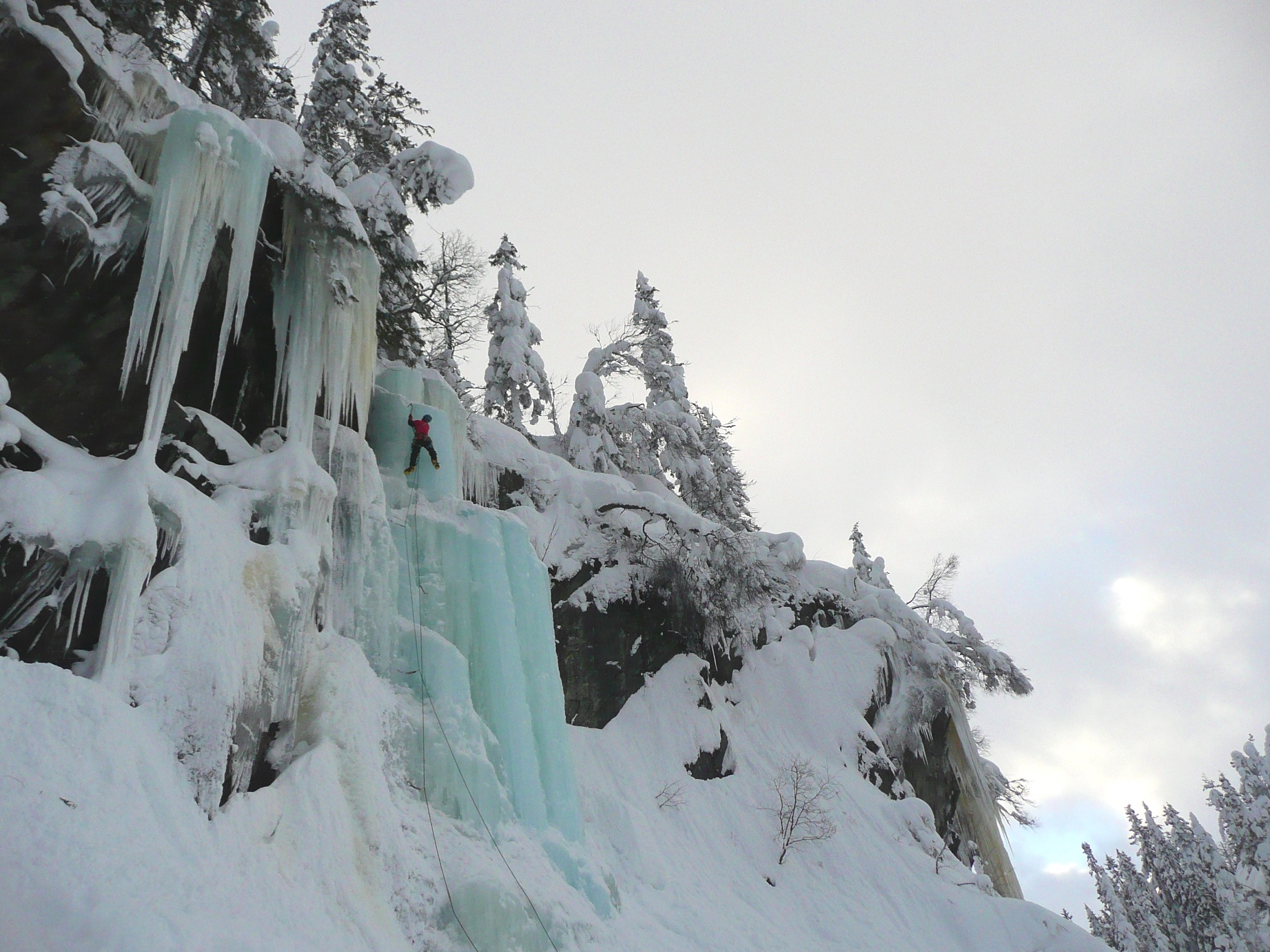 norwegian ice climbing on kjokkentrappa rjukan