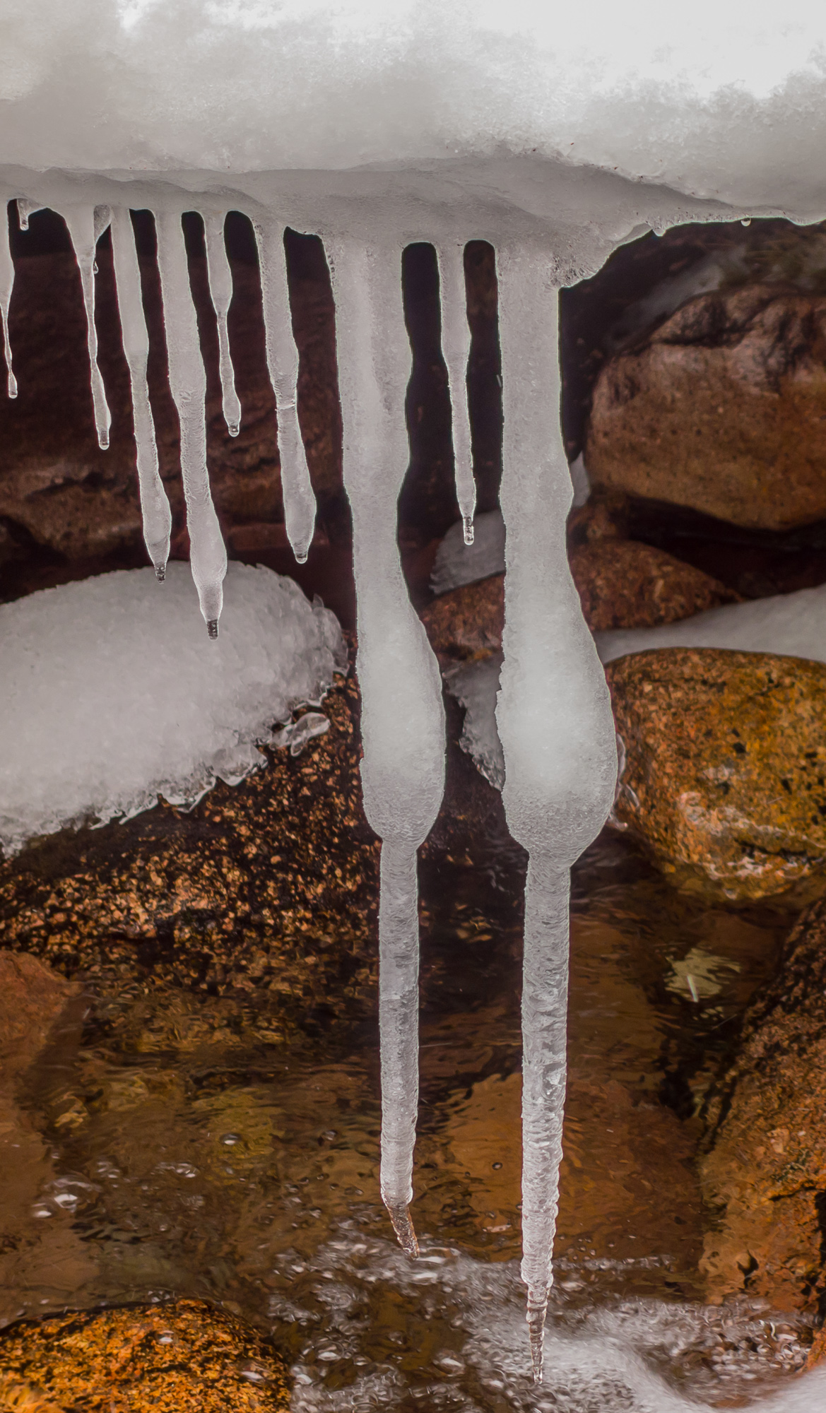 Funky icicles showing growth during alternate freeze/thaw cycles