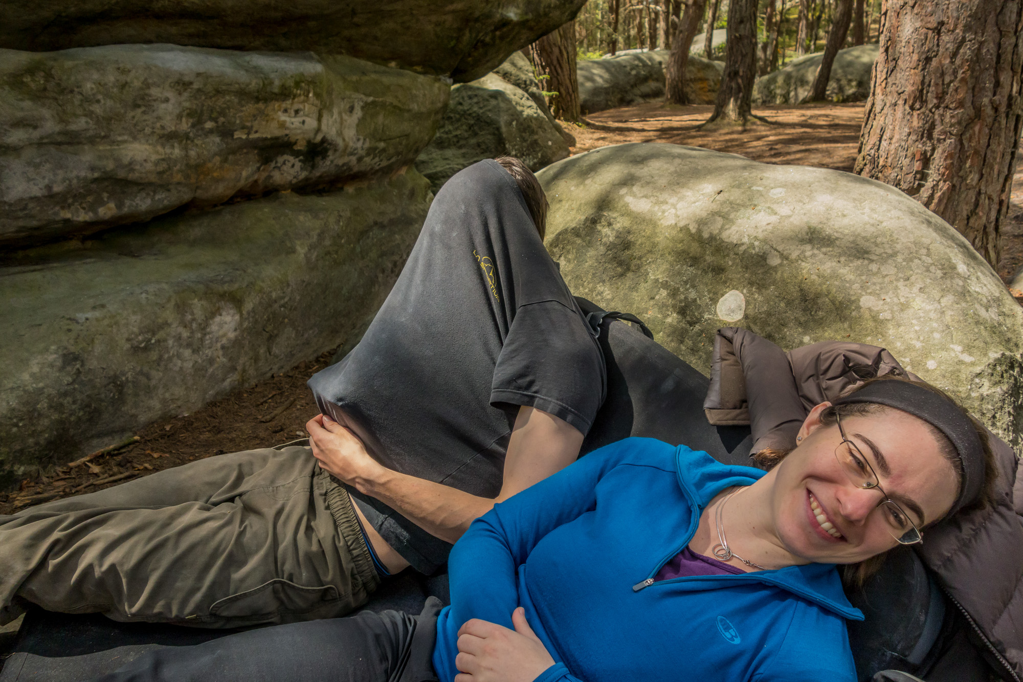 summer rock climbing bouldering in fontainebleau