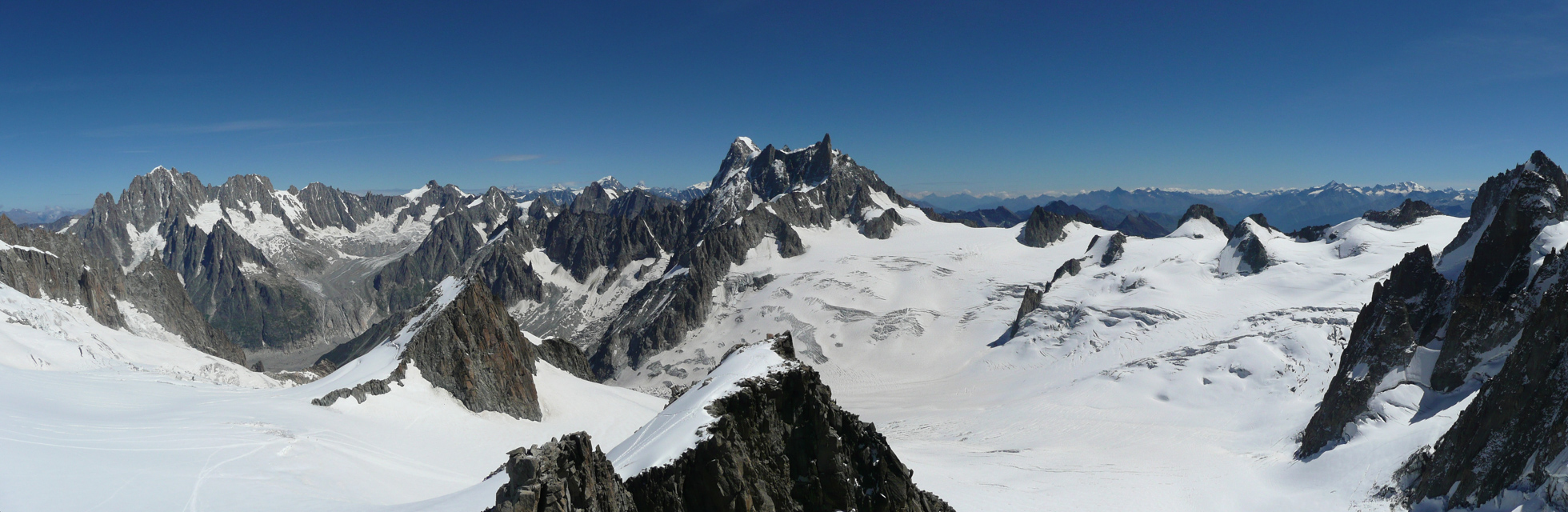 alpine climbing traverse of pointe lachenal