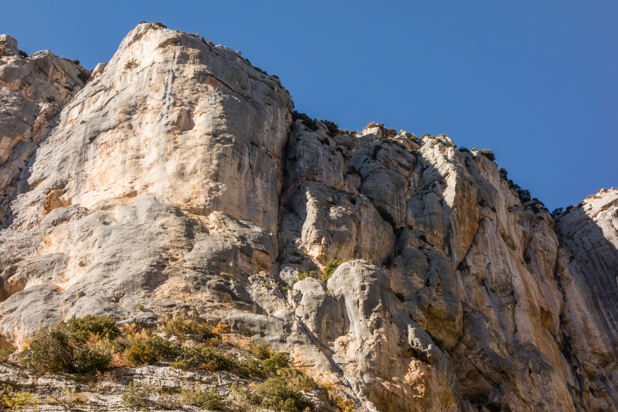 summer sport climbing in the verdon gorge