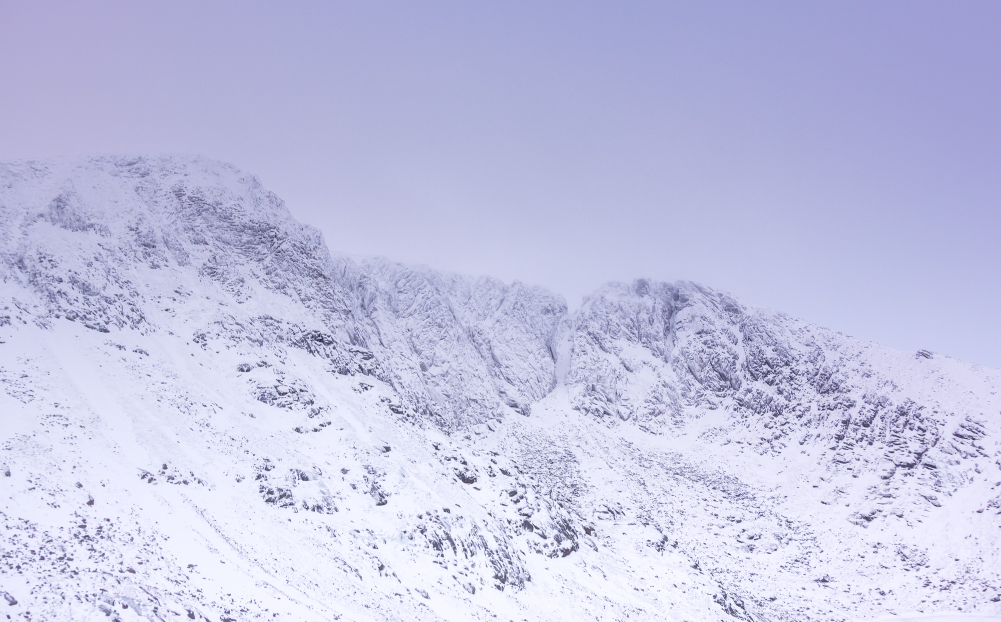 scottish winter mixed climbing on transept groove lochnagar main cliffs