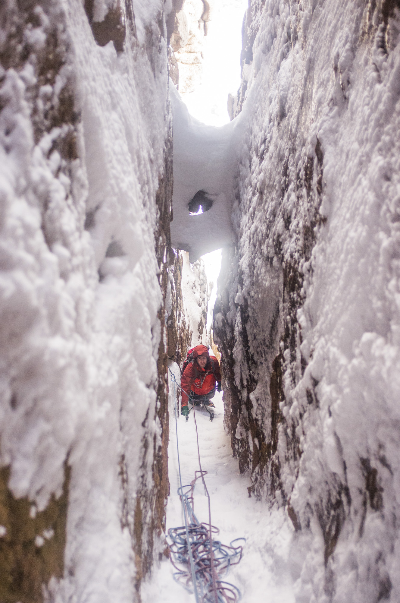 scottish winter ice mixed climbing on deep cut chimney hells lum