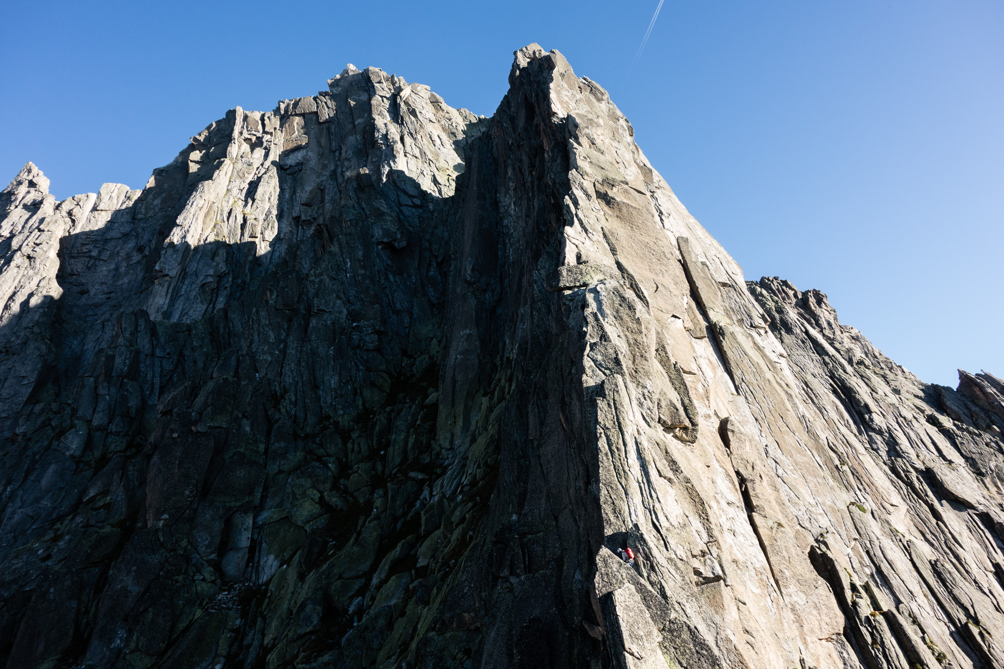 alpine summer rock climbing on the sudgrat salbitschijen