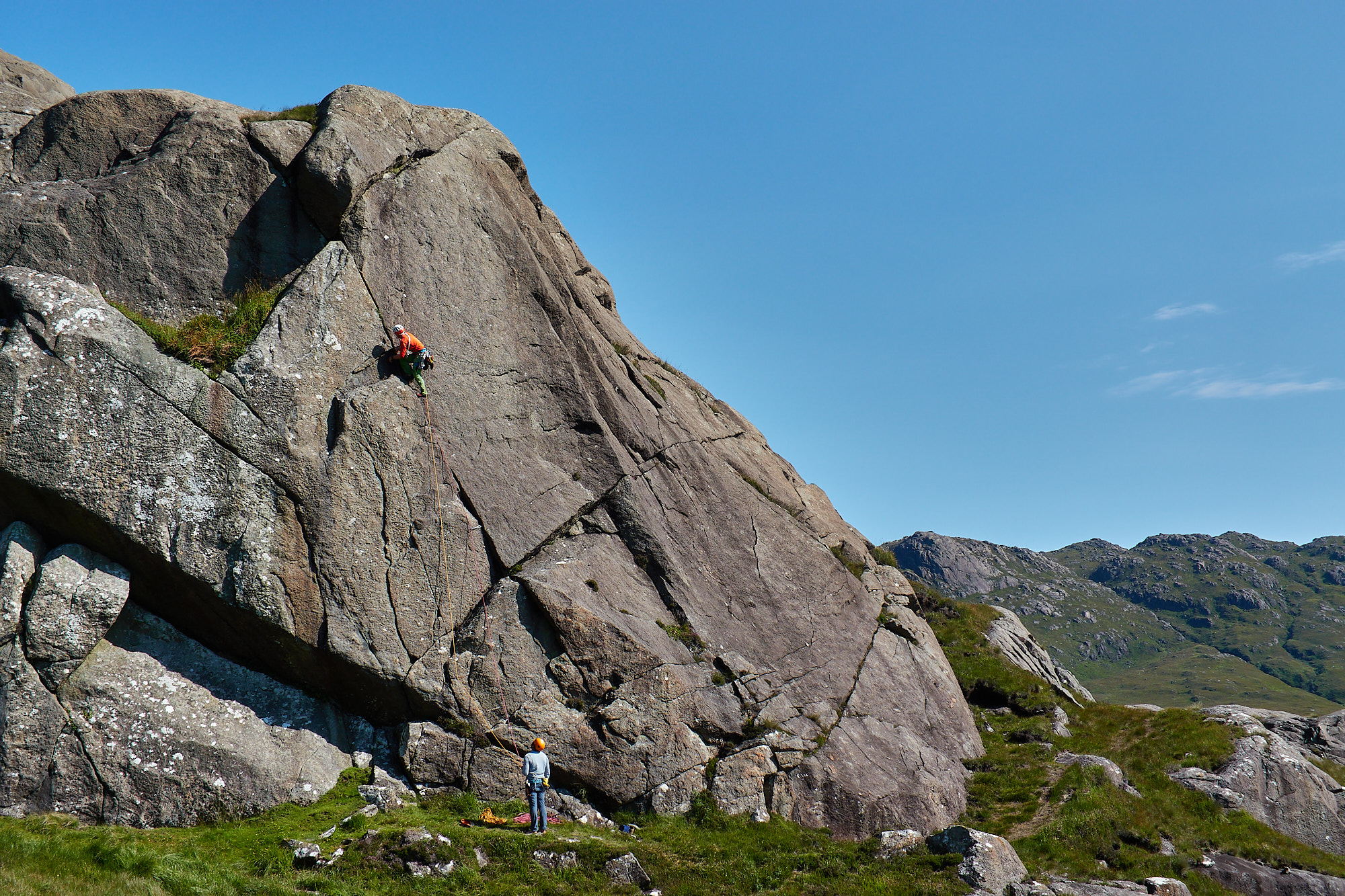 scottish summer rock climbing on claude in ardnamurchan