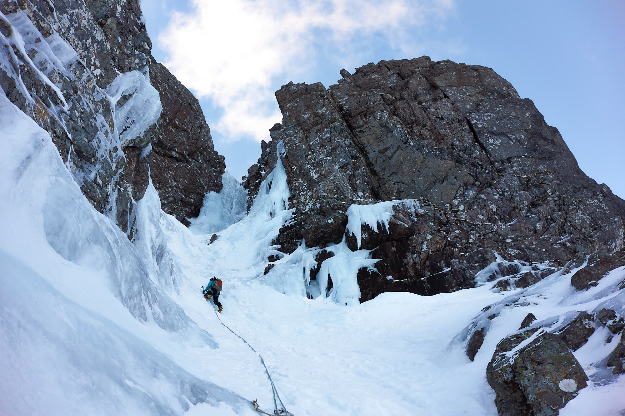 scottish winter ice climbing on boomer's requiem ben nevis